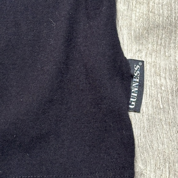 Men’s Irish Beer Guinness Large Football Short Sleeve T-Shirt Top Tee Black NWT - Picture 6 of 9